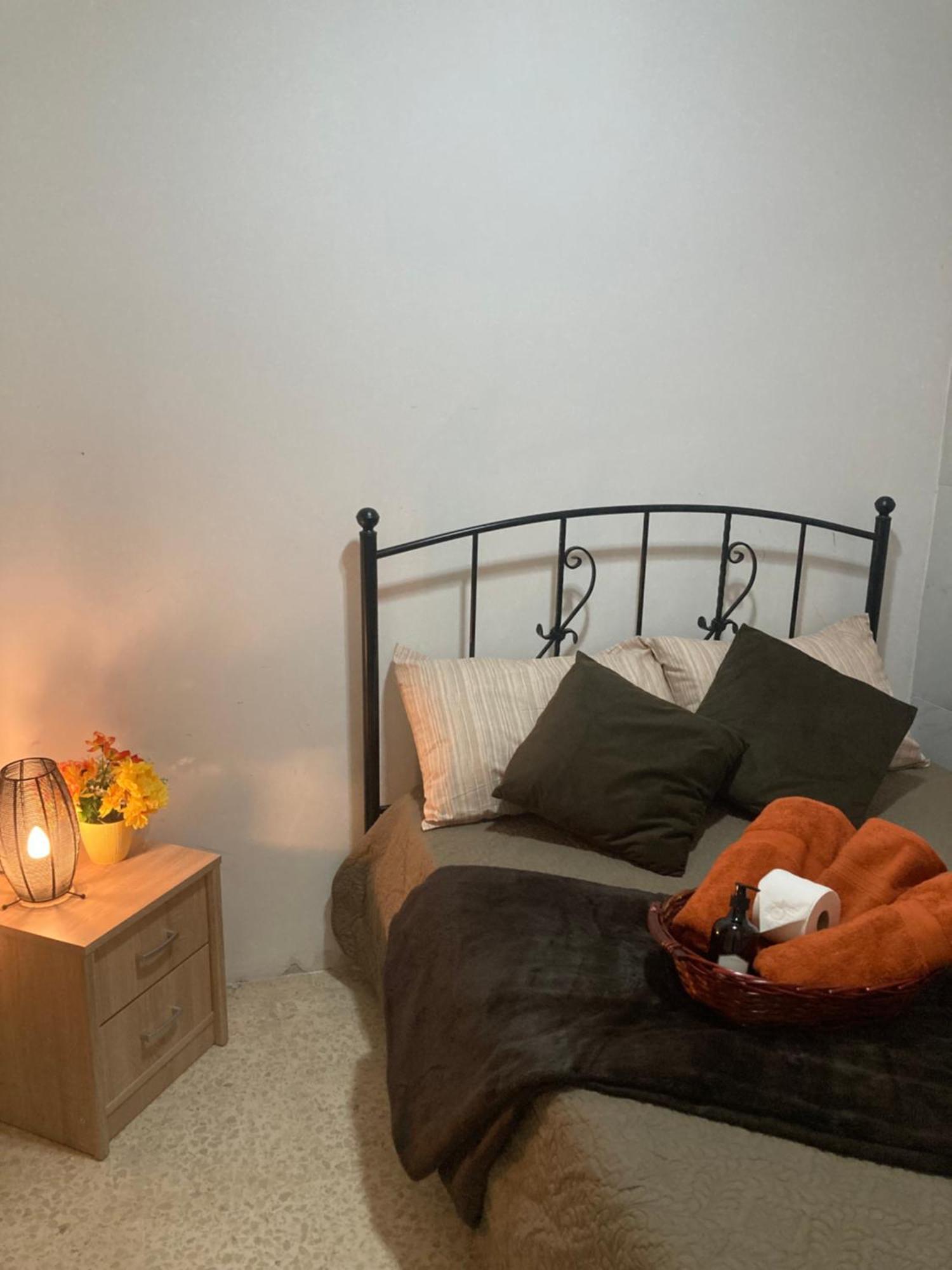 Charming Central Townhouse In Sliema Steps From Promenade And Sliema Ferry Lejlighed Eksteriør billede