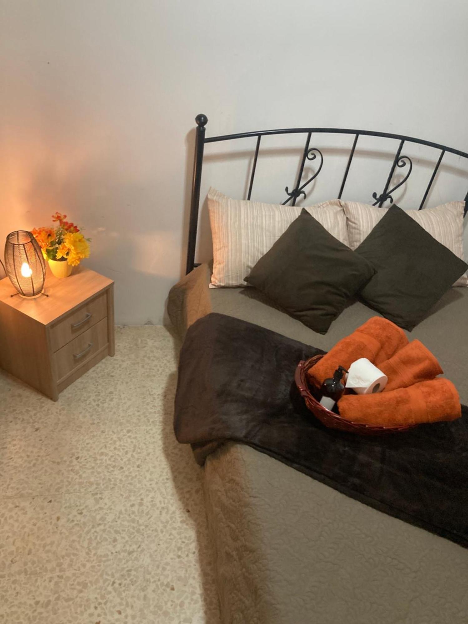 Charming Central Townhouse In Sliema Steps From Promenade And Sliema Ferry Lejlighed Eksteriør billede